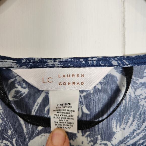 Women's LC Lauren Conrad Long Floral Print Ruana One Size Blue White - Picture 3 of 5